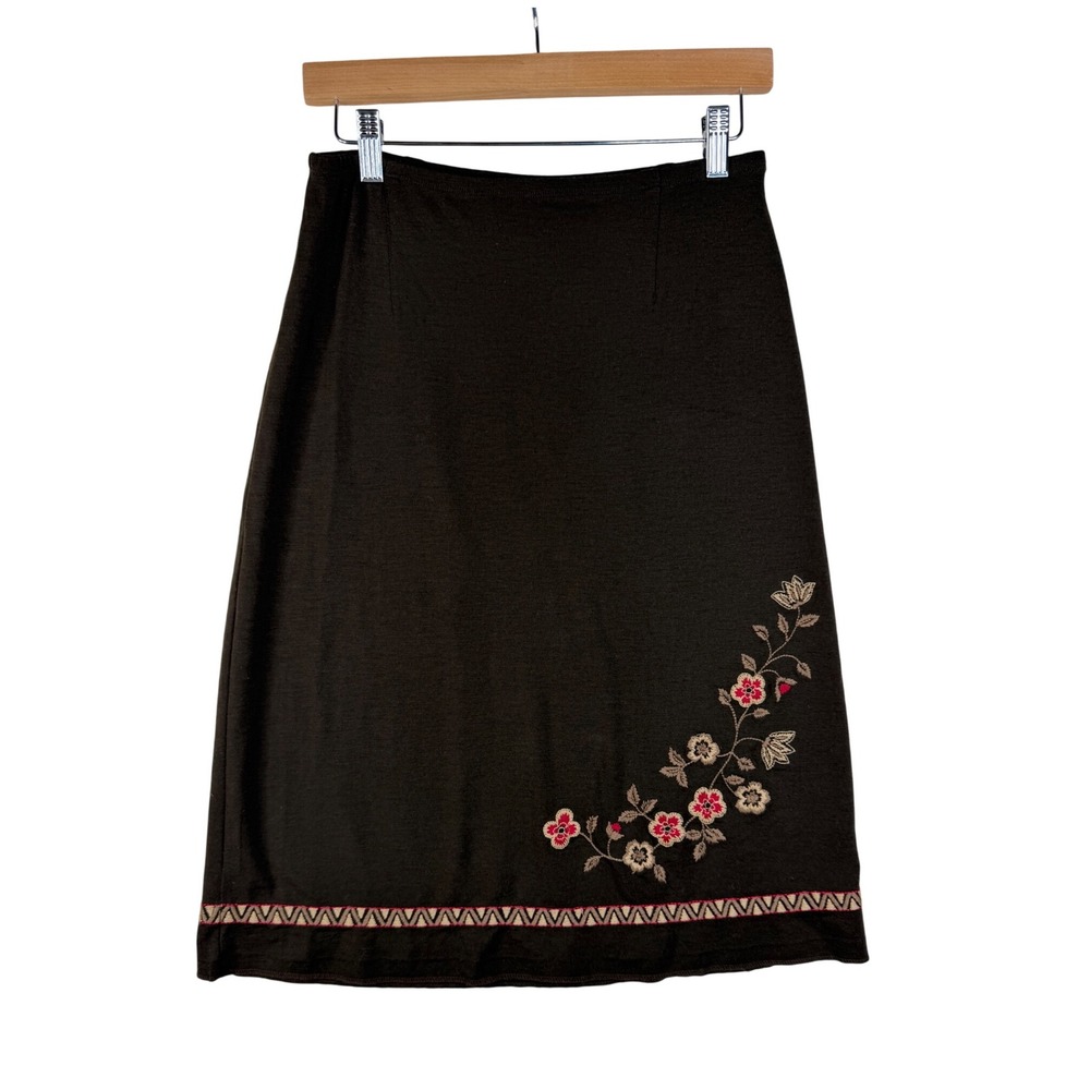 Ann Taylor Vintage Floral Embroidered Midi Skirt size Small Black/Red